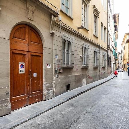 フィレンツェLa Casa Di Ugo-A Due Passi Dal Duomoアパートメント エクステリア 写真