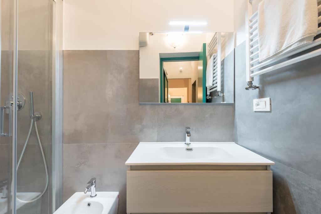 フィレンツェLa Casa Di Ugo-A Due Passi Dal Duomoアパートメント エクステリア 写真